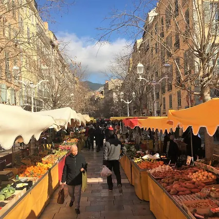 Cosy Cours Lafayette 